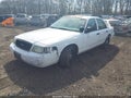 2007 Ford Crown Victoria — photo 2 of 16 | VIN 2FAHP71W87X100875