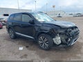 Photo 1 of 19 — 2019 Mitsubishi Outlander