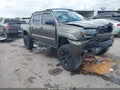 Photo 1 of 16 — 2015 Toyota Tacoma