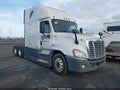 Photo 1 of 15 — 2016 Freightliner Cascadia 125