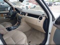 Photo 5 of 16 — 2016 Land Rover LR4