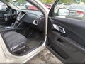 Photo 5 of 17 — 2015 Chevrolet Equinox