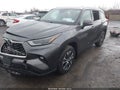 Photo 2 of 17 — 2022 Toyota Highlander