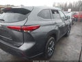 Photo 4 of 17 — 2022 Toyota Highlander