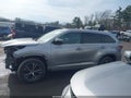 Photo 15 of 22 — 2016 Toyota Highlander