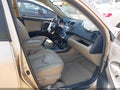 Photo 5 of 16 — 2010 Toyota RAV4