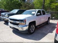Photo 2 of 16 — 2018 Chevrolet Silverado 1500