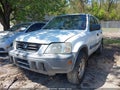 Photo 2 of 10 — 2001 Honda CR-V