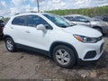 Photo 14 of 18 — 2018 Chevrolet Trax