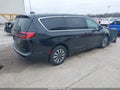 Photo 4 of 17 — 2022 Chrysler Pacifica