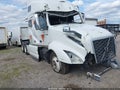 2025 Volvo VNL — photo 1 of 18 | VIN 4V4NC9EJ0SN683279