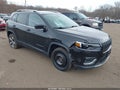Photo 1 of 16 — 2019 Jeep Cherokee
