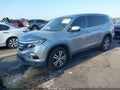 Photo 2 of 17 — 2017 Honda Pilot