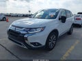 Photo 2 of 19 — 2020 Mitsubishi Outlander