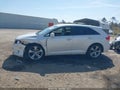 Photo 14 of 16 — 2010 Toyota Venza