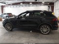 Photo 14 of 16 — 2017 Porsche Cayenne
