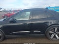 Photo 14 of 18 — 2025 Porsche Macan