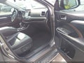 Photo 5 of 16 — 2017 Toyota Highlander