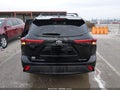 Photo 16 of 18 — 2021 Toyota Highlander