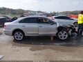 Photo 13 of 17 — 2014 Volkswagen Passat