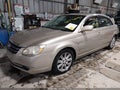 Photo 2 of 17 — 2005 Toyota Avalon
