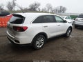 Photo 4 of 16 — 2019 Kia Sorento