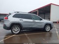 Photo 13 of 16 — 2016 Jeep Cherokee