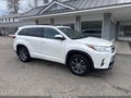 Photo 1 of 10 — 2018 Toyota Highlander