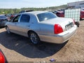 Photo 3 of 16 — 2010 Lincoln Town Car