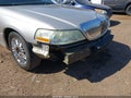 Photo 6 of 16 — 2010 Lincoln Town Car