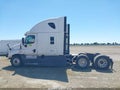 Photo 14 of 15 — 2016 Freightliner Cascadia 125