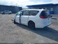 Photo 3 of 15 — 2022 Chrysler Pacifica