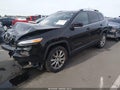 Photo 2 of 16 — 2018 Jeep Cherokee