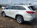 Photo 3 of 17 — 2018 Toyota Highlander