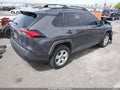 2019 Toyota RAV4 — photo 4 of 16 | VIN 2T3W1RFV3KW030400