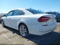 2017 Volkswagen Passat — photo 3 of 18 | VIN 1VWGT7A34HC062077
