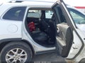 Photo 8 of 18 — 2018 Jeep Cherokee