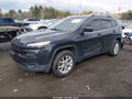 Photo 2 of 16 — 2018 Jeep Cherokee