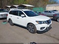 Photo 1 of 16 — 2018 Nissan Pathfinder