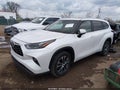Photo 2 of 17 — 2024 Toyota Highlander