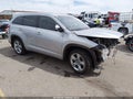 Photo 1 of 17 — 2018 Toyota Highlander Hybrid