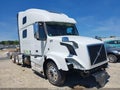 Photo 1 of 24 — 2018 Volvo VNL