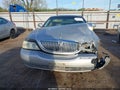 Photo 12 of 16 — 2005 Lincoln Town Car