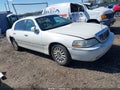 Photo 1 of 11 — 2004 Lincoln Town Car