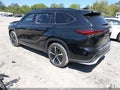 Photo 3 of 17 — 2021 Toyota Highlander