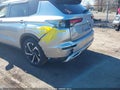 Photo 6 of 16 — 2022 Mitsubishi Outlander