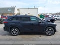 Photo 14 of 17 — 2021 Toyota Highlander
