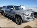 Photo 1 of 16 — 2018 Toyota Tacoma