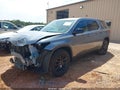 Photo 2 of 18 — 2020 Chevrolet Traverse
