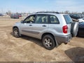 Photo 3 of 17 — 2004 Toyota RAV4